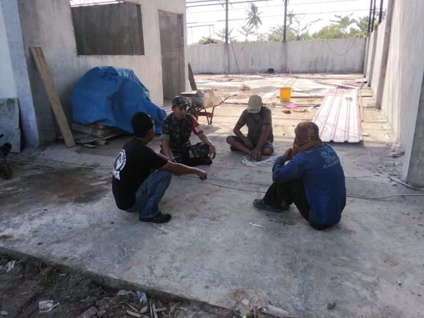 Babinsa Ajak Warga Desa Insit Tingkatkan Kepedulian terhadap Pencegahan Karhutla