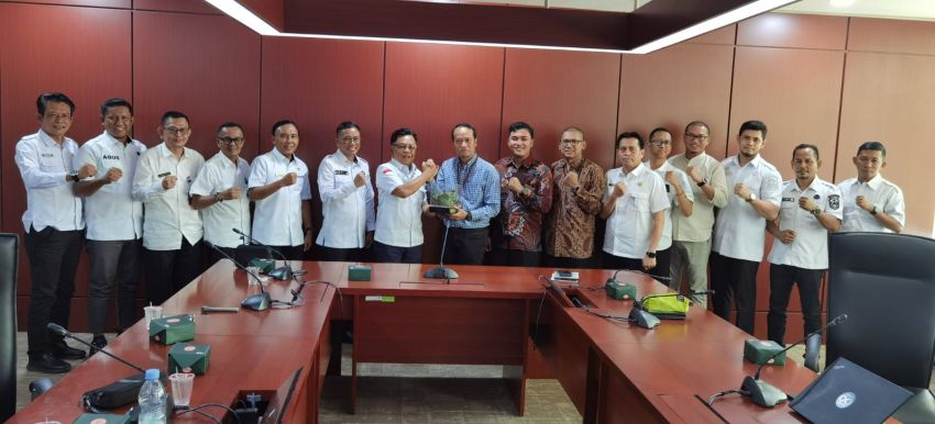 Perjuangkan Pembangunan dan Infrastruktur Kepulauan Meranti, Bupati Asmar Temui Bappenas RI