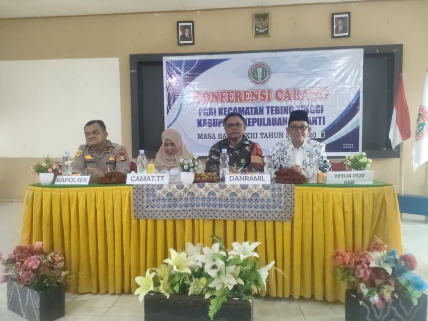 Babinsa Koramil 02/Tebing Tinggi Hadiri Konferensi Cabang PGRI Kecamatan Tebing Tinggi