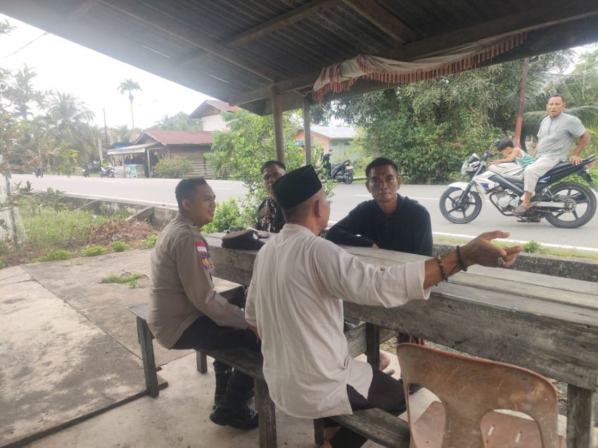 Babinsa Banglas Ajak Warga Pererat Kebersamaan Demi Lingkungan Kondusif