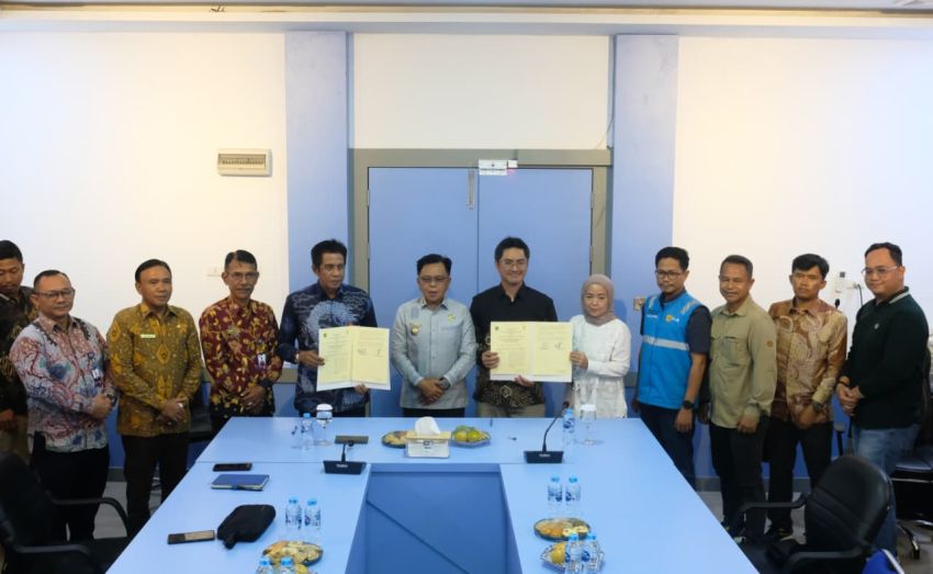Bupati Asmar Minta PLN Komitmen Tingkatkan Pelayanan Kelistrikan