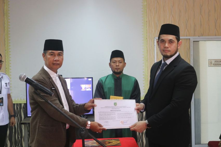 Lantik 13 Pejabat, Ini Pesan dan Harapan Sekda Meranti
