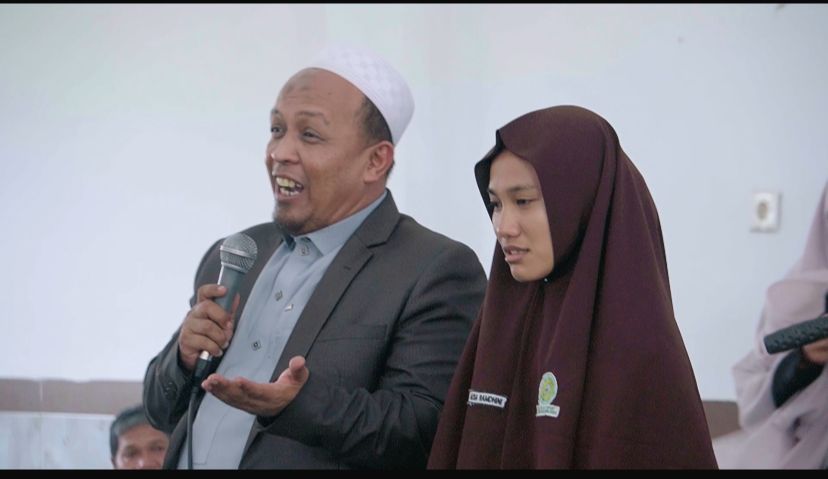 Hafal 30 Juz Al-Qur'an, Santriwati Ponpes Darul Fikri dapat Reward Umrah Gratis