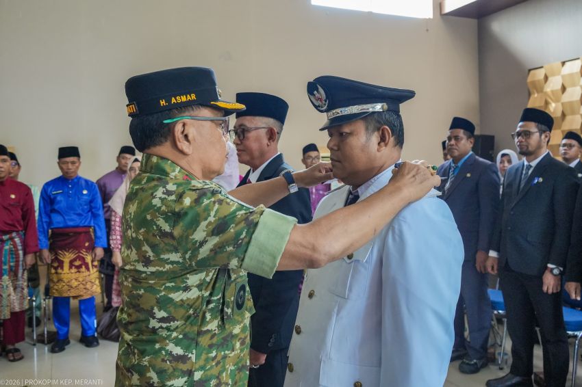 Bupati Asmar Lantik 29 Pejabat Pemkab Meranti, Tekankan Integritas dan Kinerja